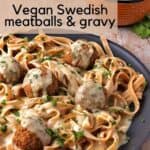 Meatballs with pasta and gravy.