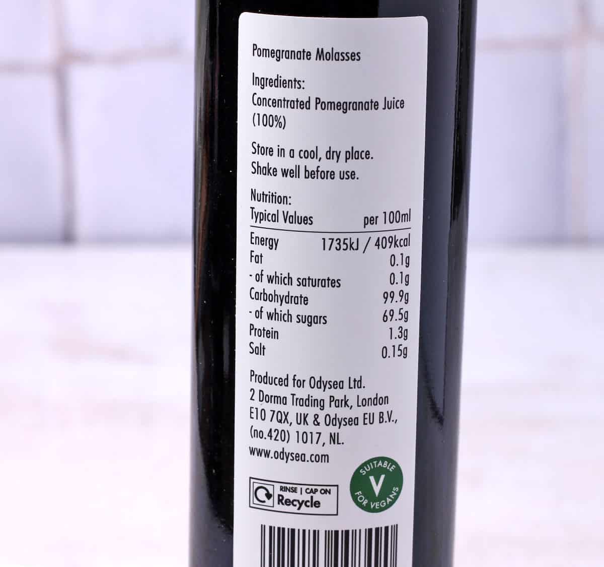 A consumer label for pomegranate molasses.