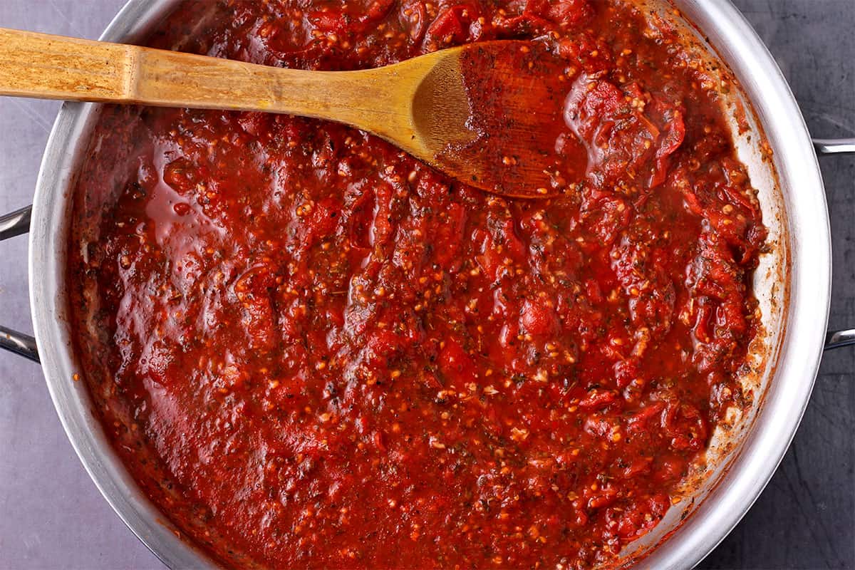 Spicy spaghetti sauce in a pan.