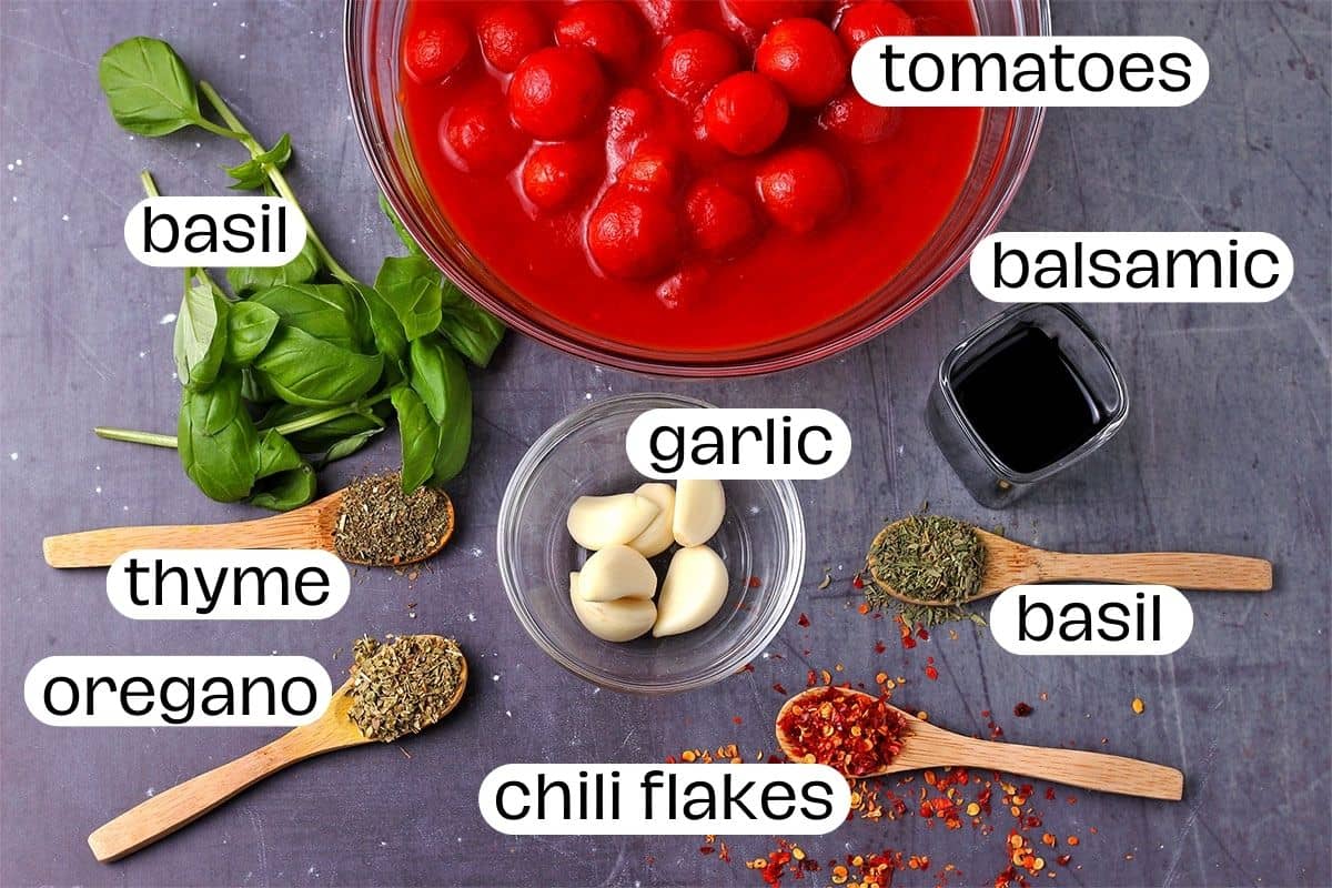 The ingredients for spicy spaghetti sauce.